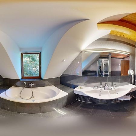 Hotel Hradna Brana ブラチスラヴァ エクステリア 写真